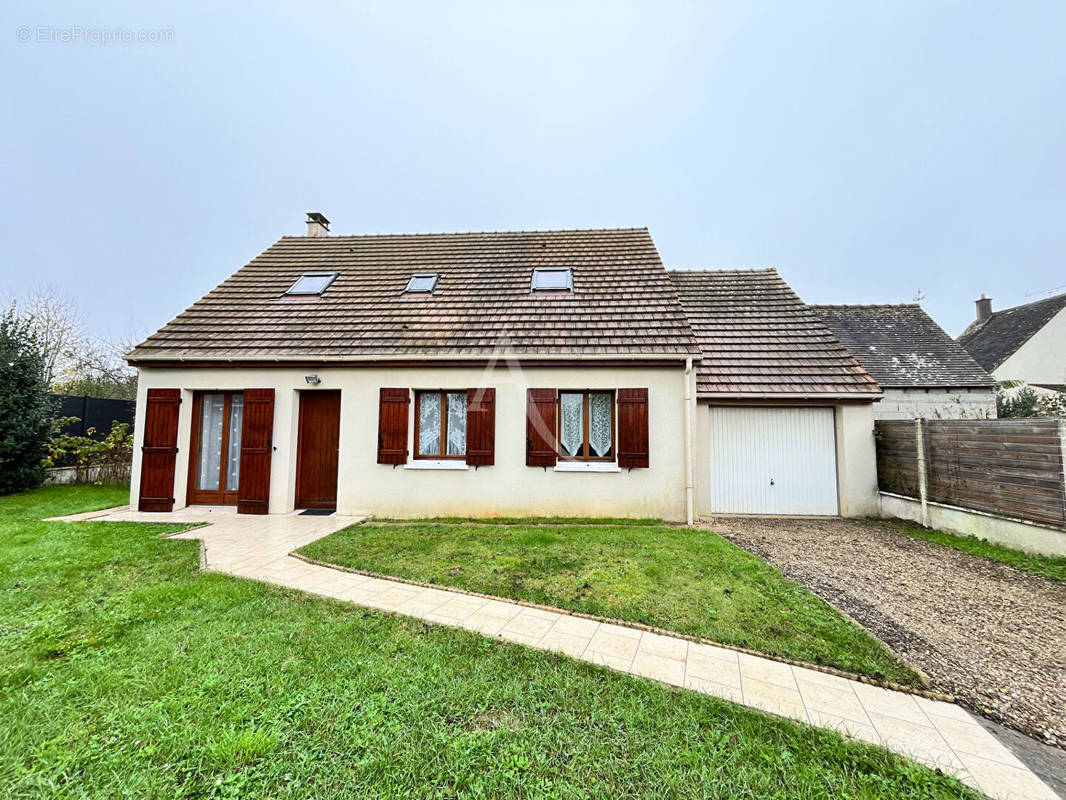 Maison à DOURDAN