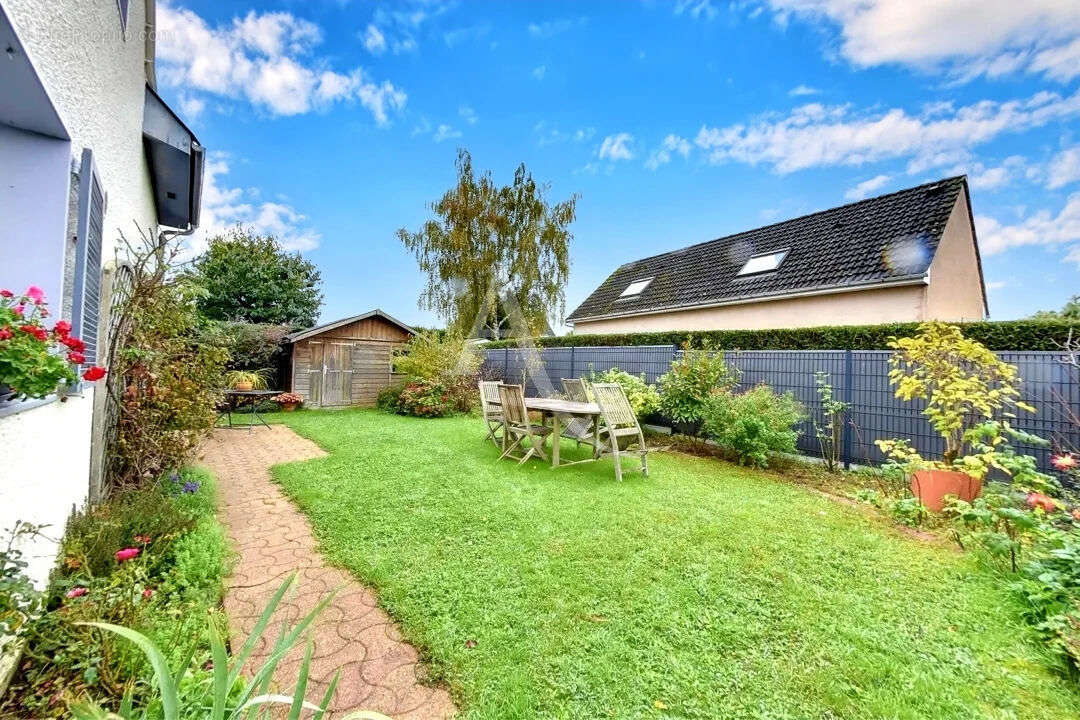 Maison à ANGERVILLE-LA-CAMPAGNE