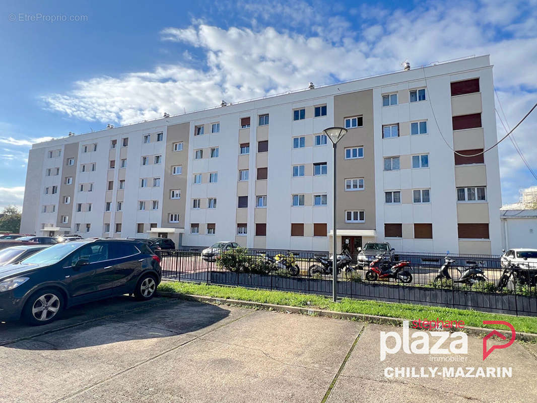 Appartement à CHILLY-MAZARIN