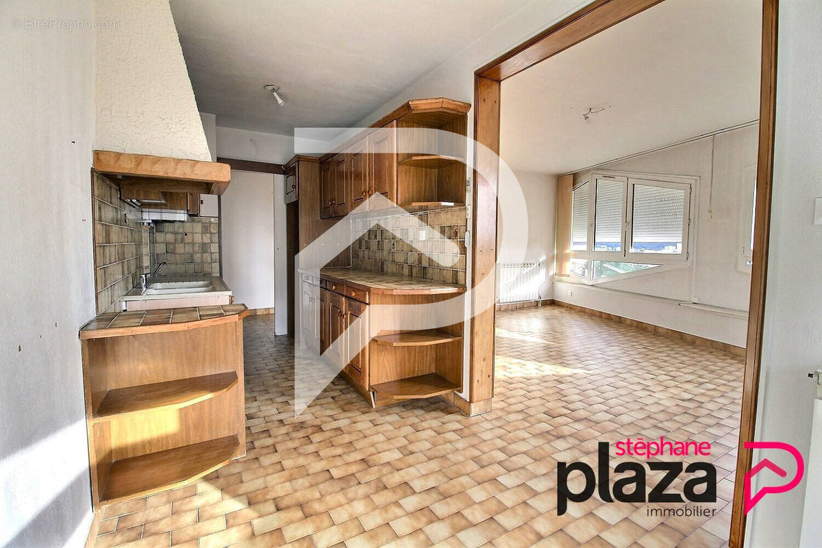 Appartement à LA VALETTE-DU-VAR