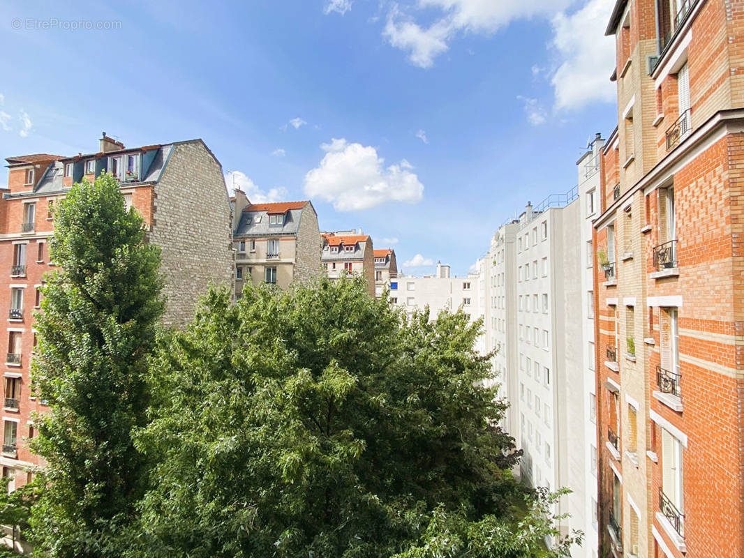 Appartement à PARIS-20E