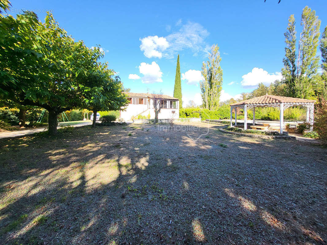 Maison à NEOULES