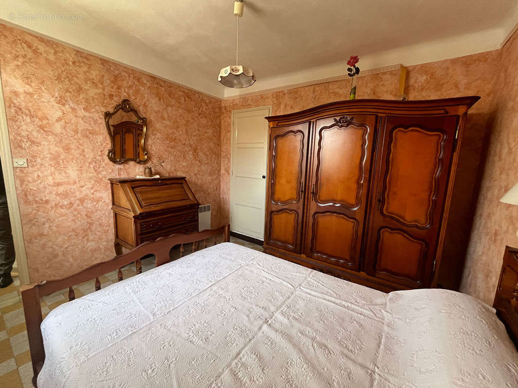 Appartement à MARSEILLE-3E