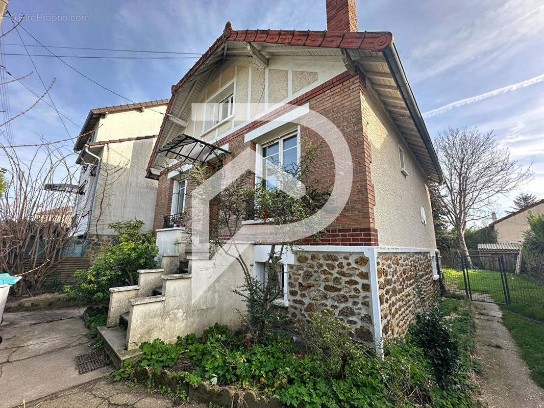 Maison à AULNAY-SOUS-BOIS