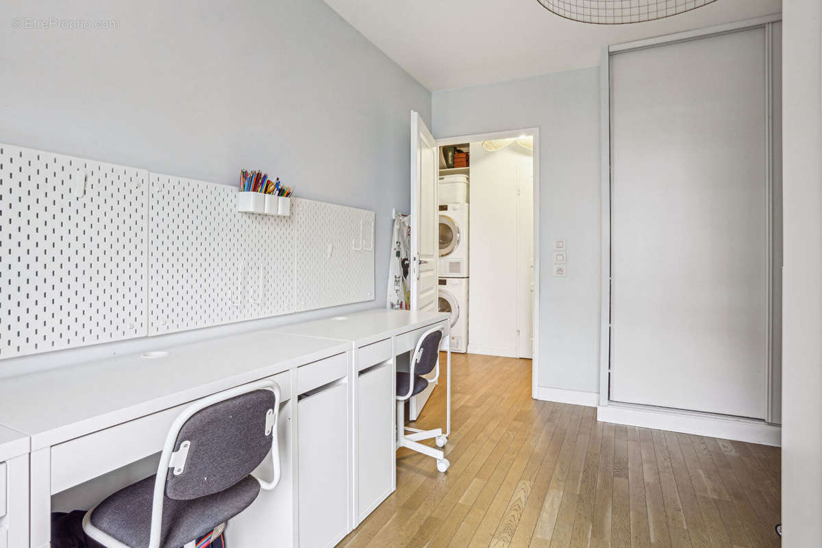 Appartement à ISSY-LES-MOULINEAUX