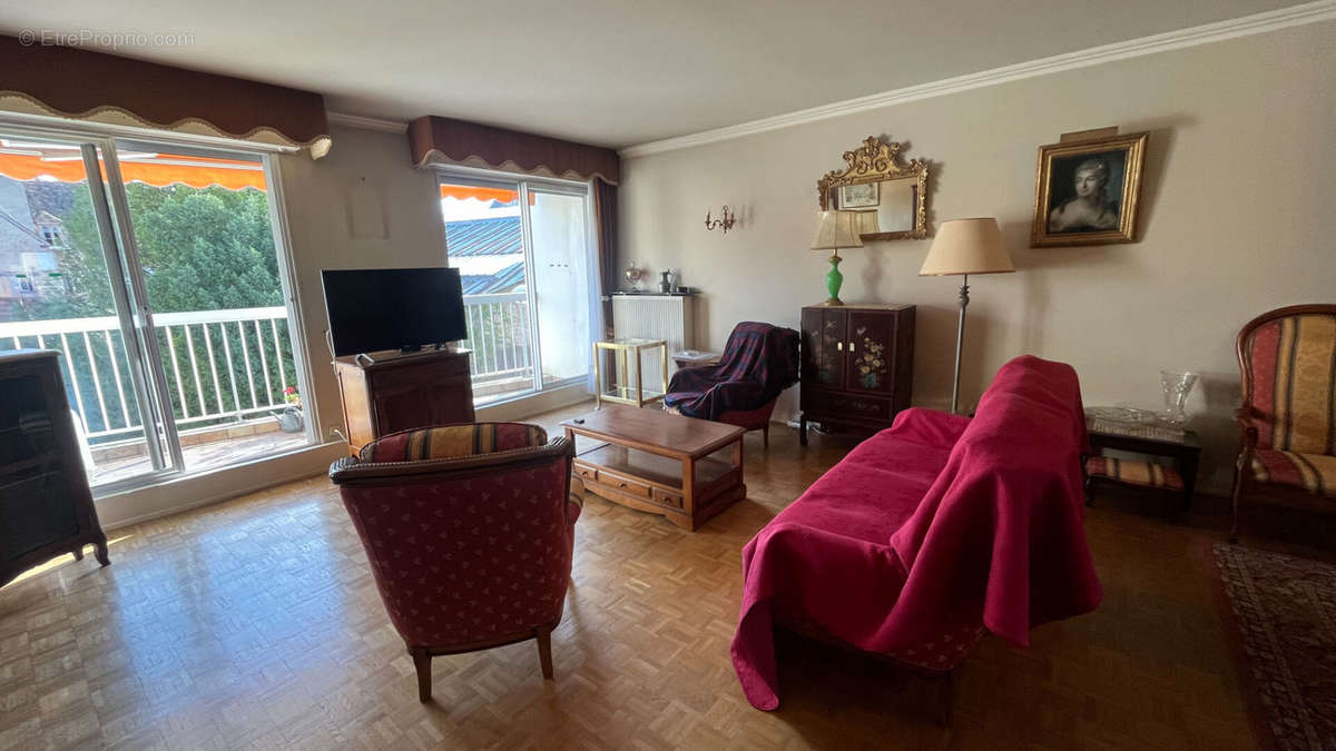 Appartement à MOULINS