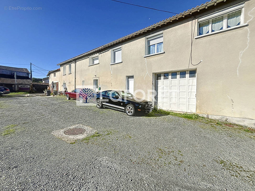 Appartement à PARTHENAY