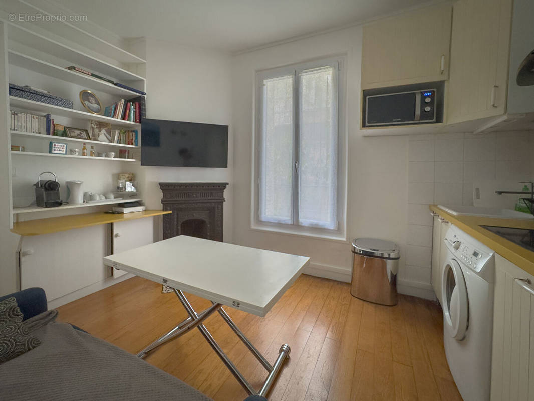 Appartement à PARIS-18E