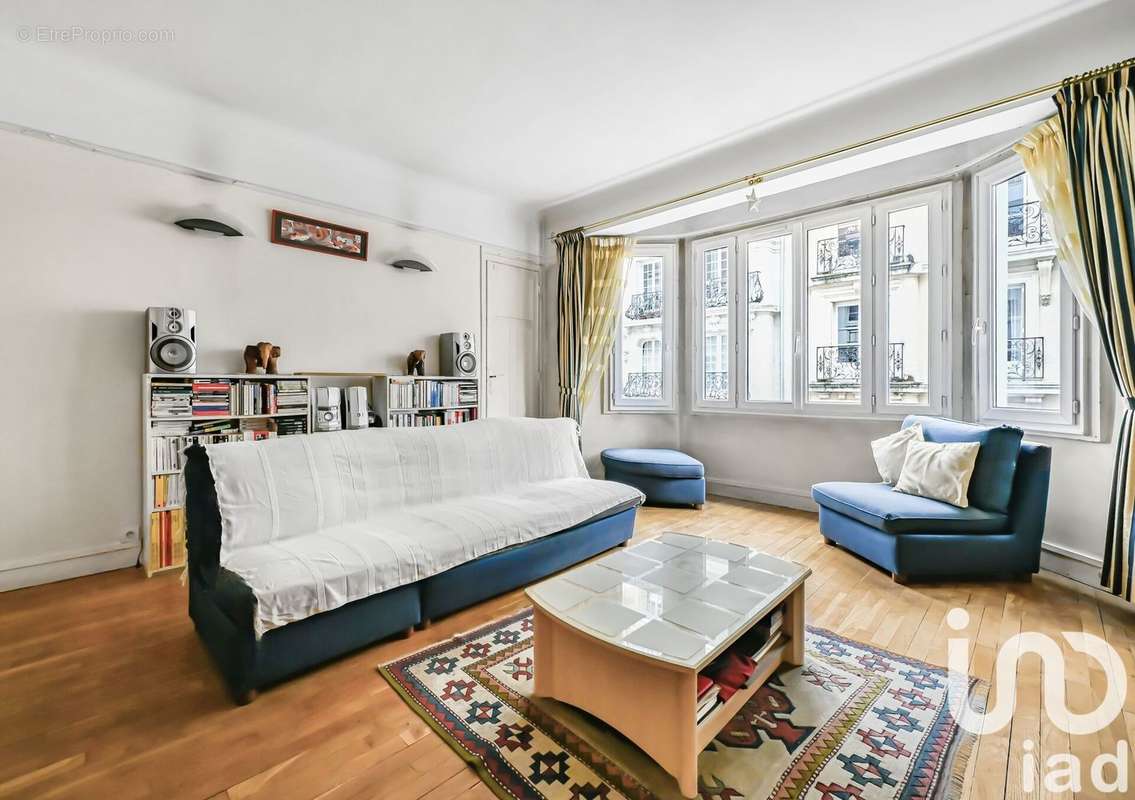 Photo 4 - Appartement à PARIS-18E