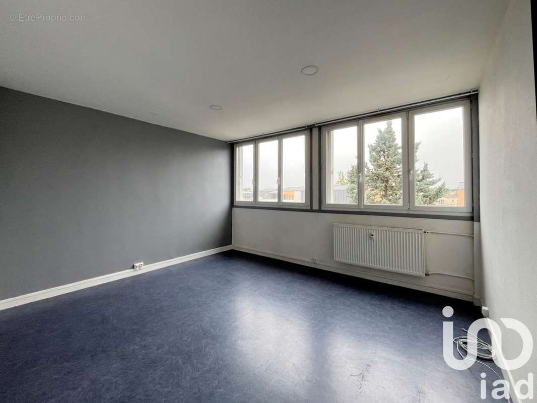 Photo 6 - Appartement à LE PLESSIS-TREVISE