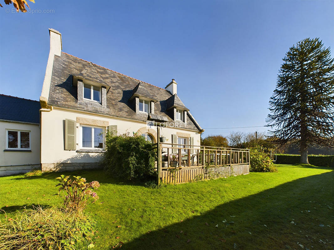 Maison à LOQUEFFRET