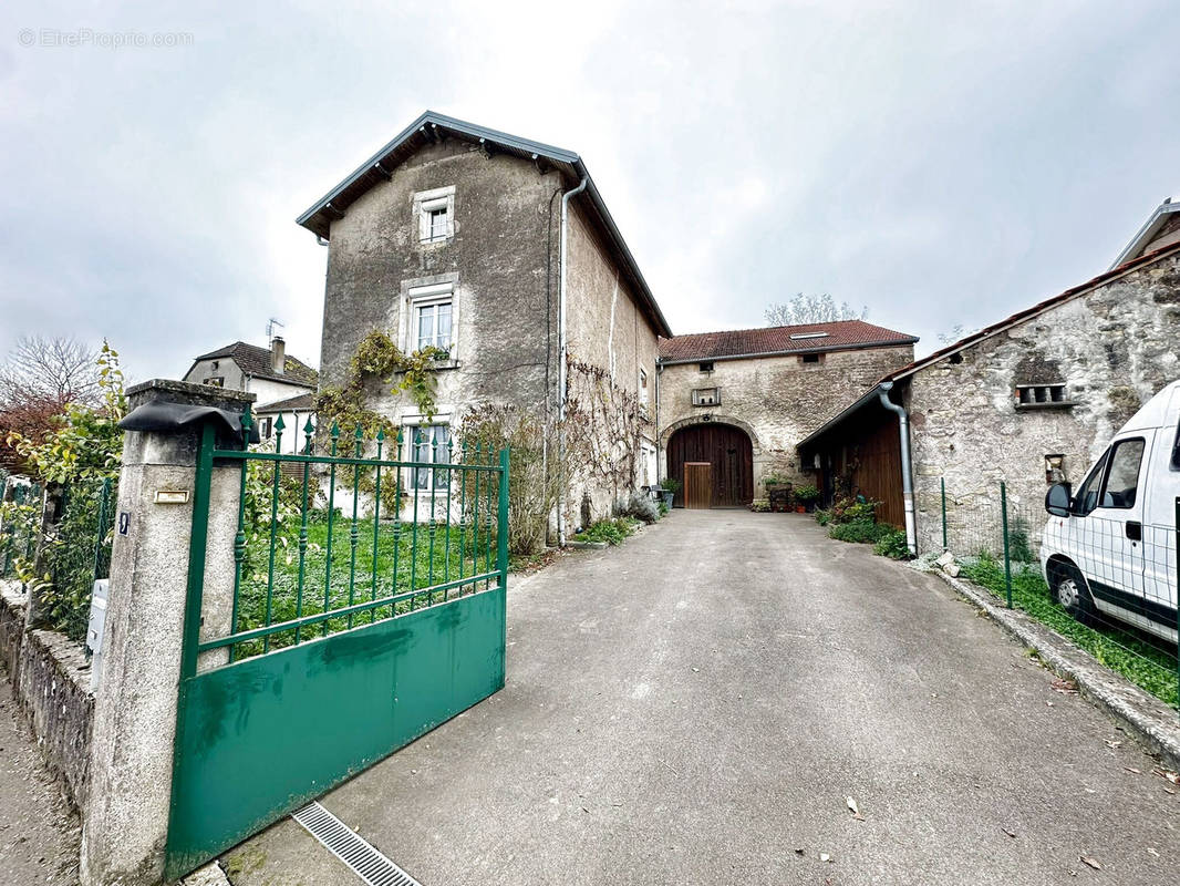 Maison à VILLERS-LES-LUXEUIL