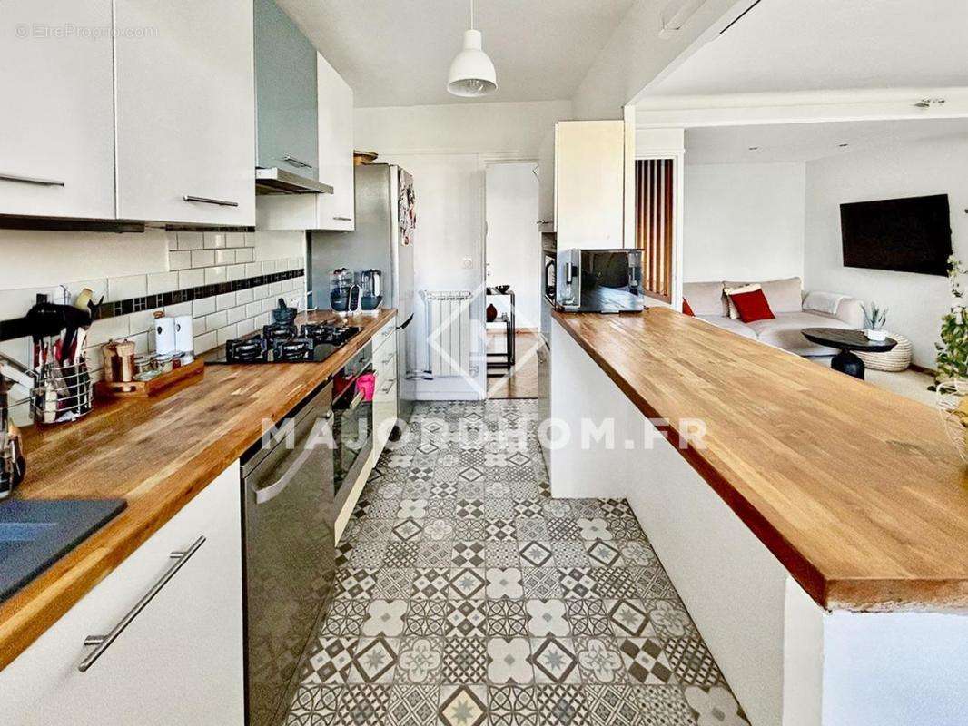 Appartement à MARSEILLE-2E