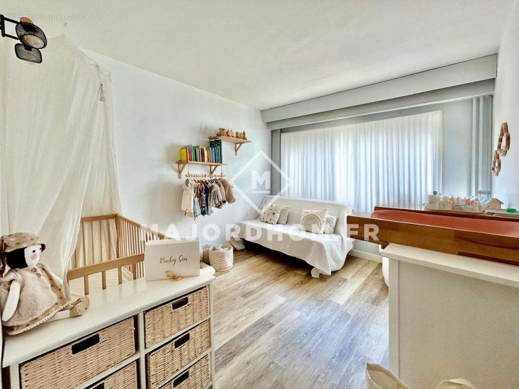 Appartement à MARSEILLE-2E