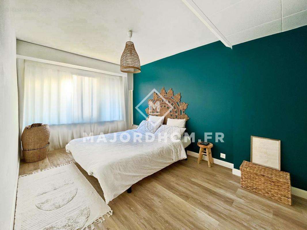 Appartement à MARSEILLE-2E