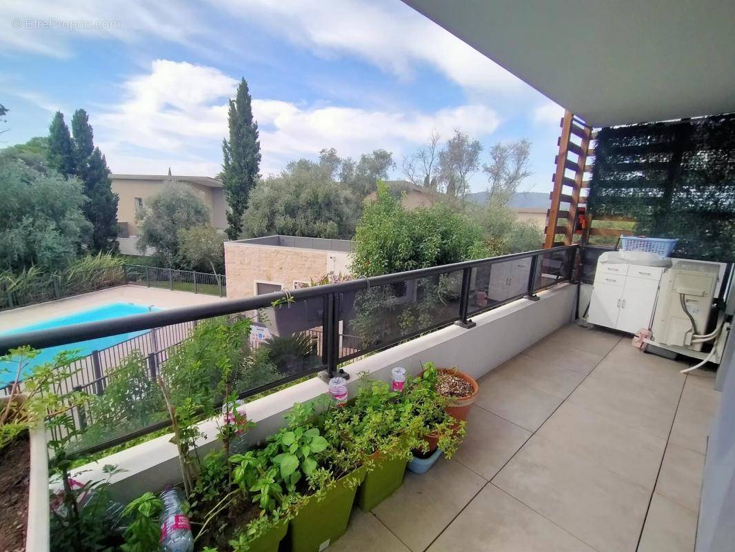 Appartement à MOUGINS