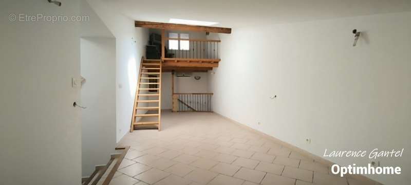 Appartement à MEZEL