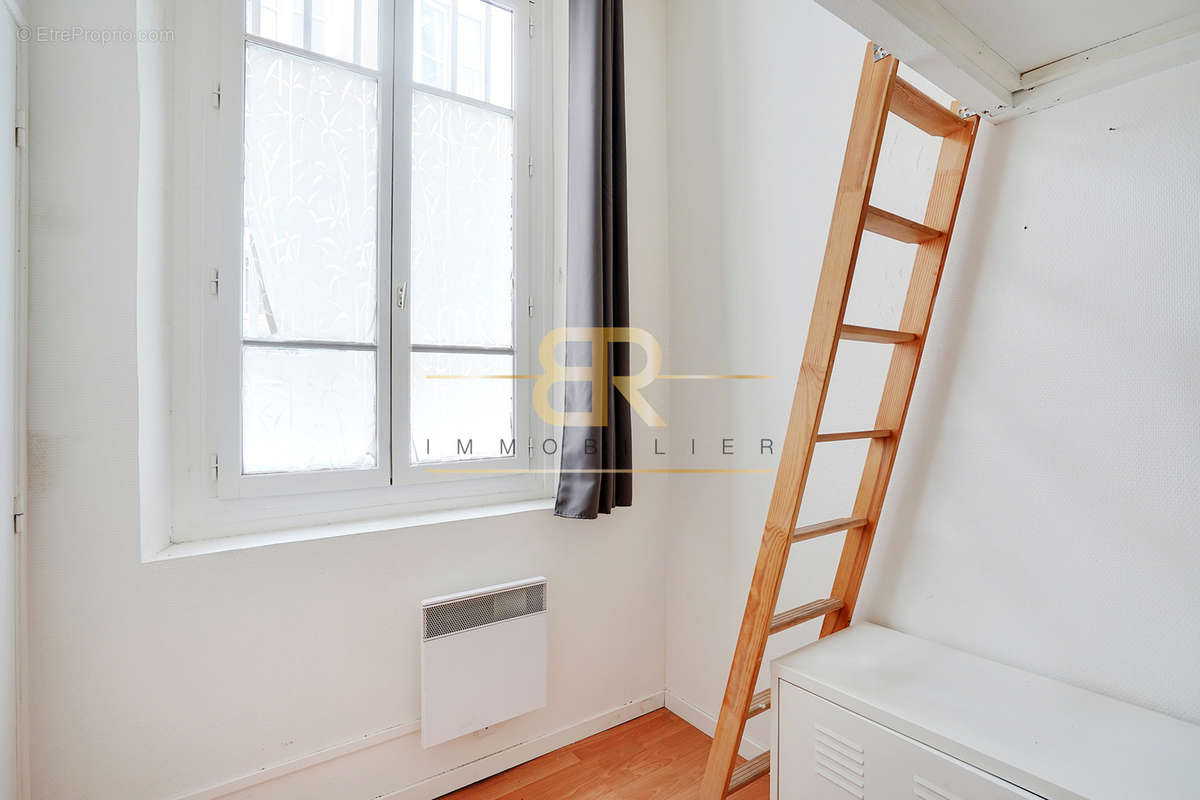 Appartement à PARIS-2E