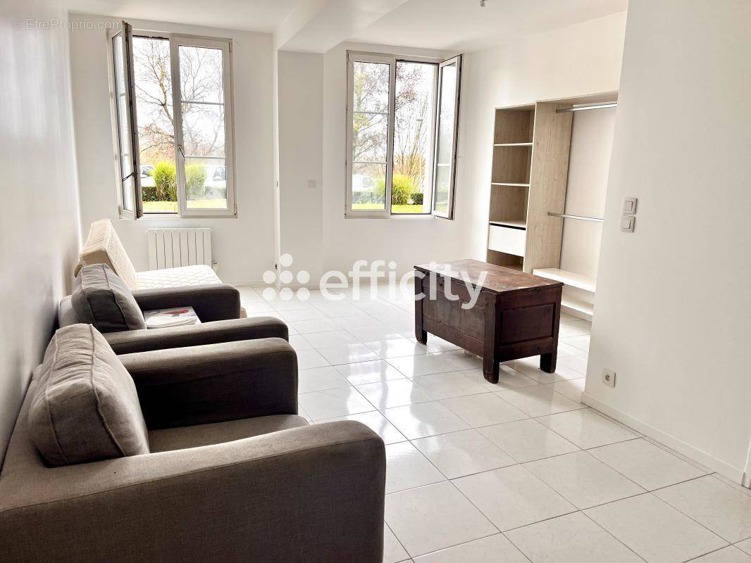 Appartement à MONTLOUIS-SUR-LOIRE