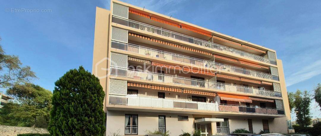 Appartement à HYERES