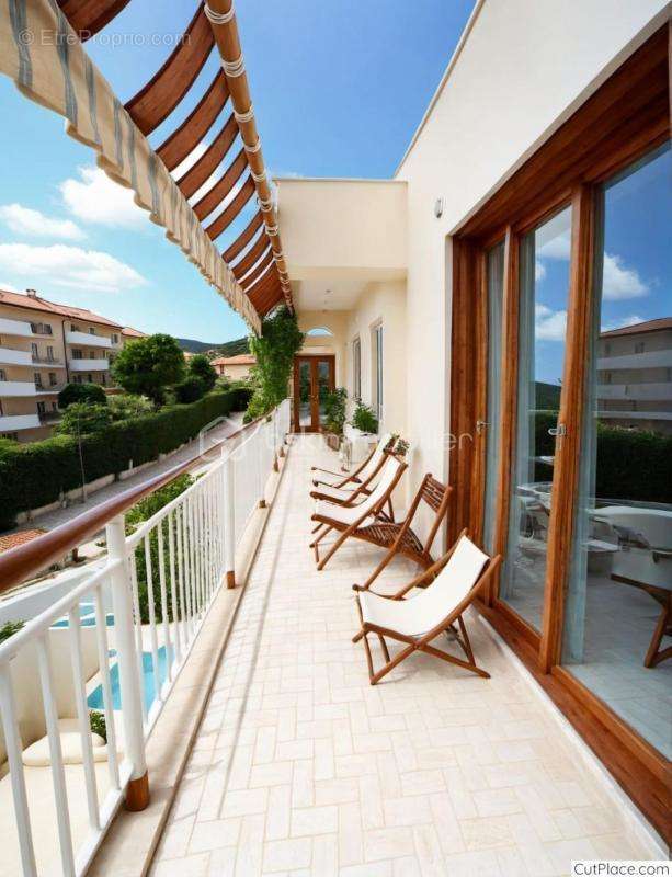 Appartement à HYERES