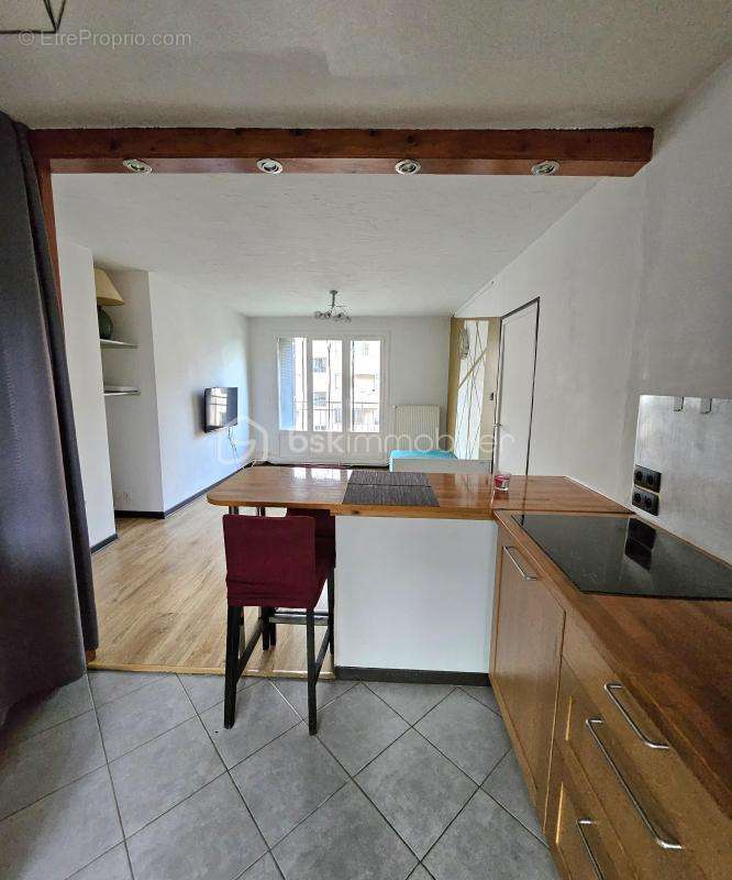 Appartement à SAINT-MARTIN-D&#039;HERES