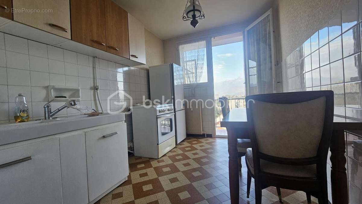 Appartement à SEYSSINET-PARISET