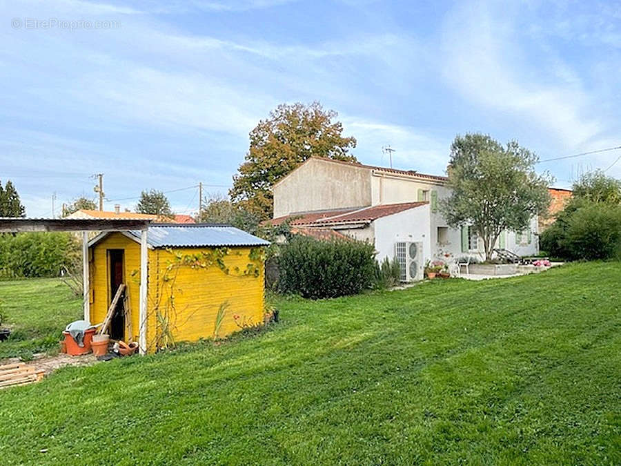 Maison à LA RONDE