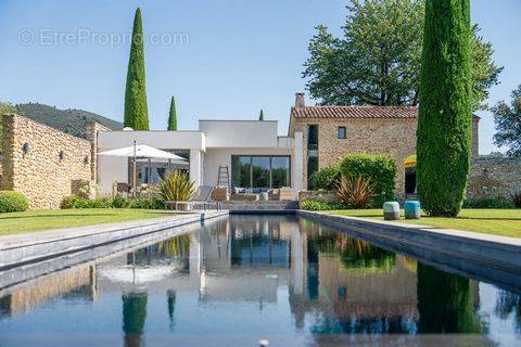 Maison à LOURMARIN