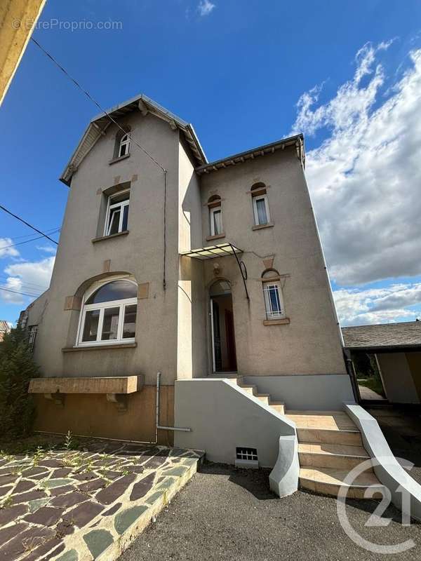 Maison à SAINT-QUENTIN