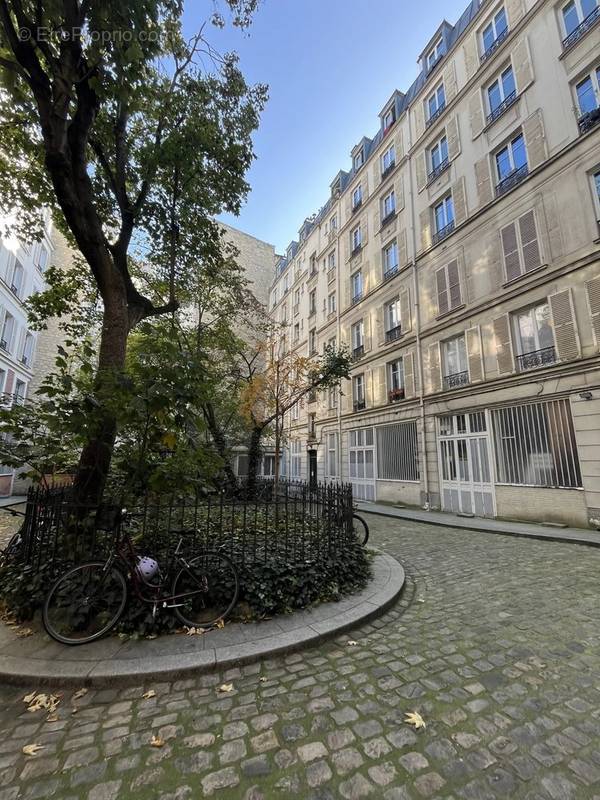 Appartement à PARIS-10E