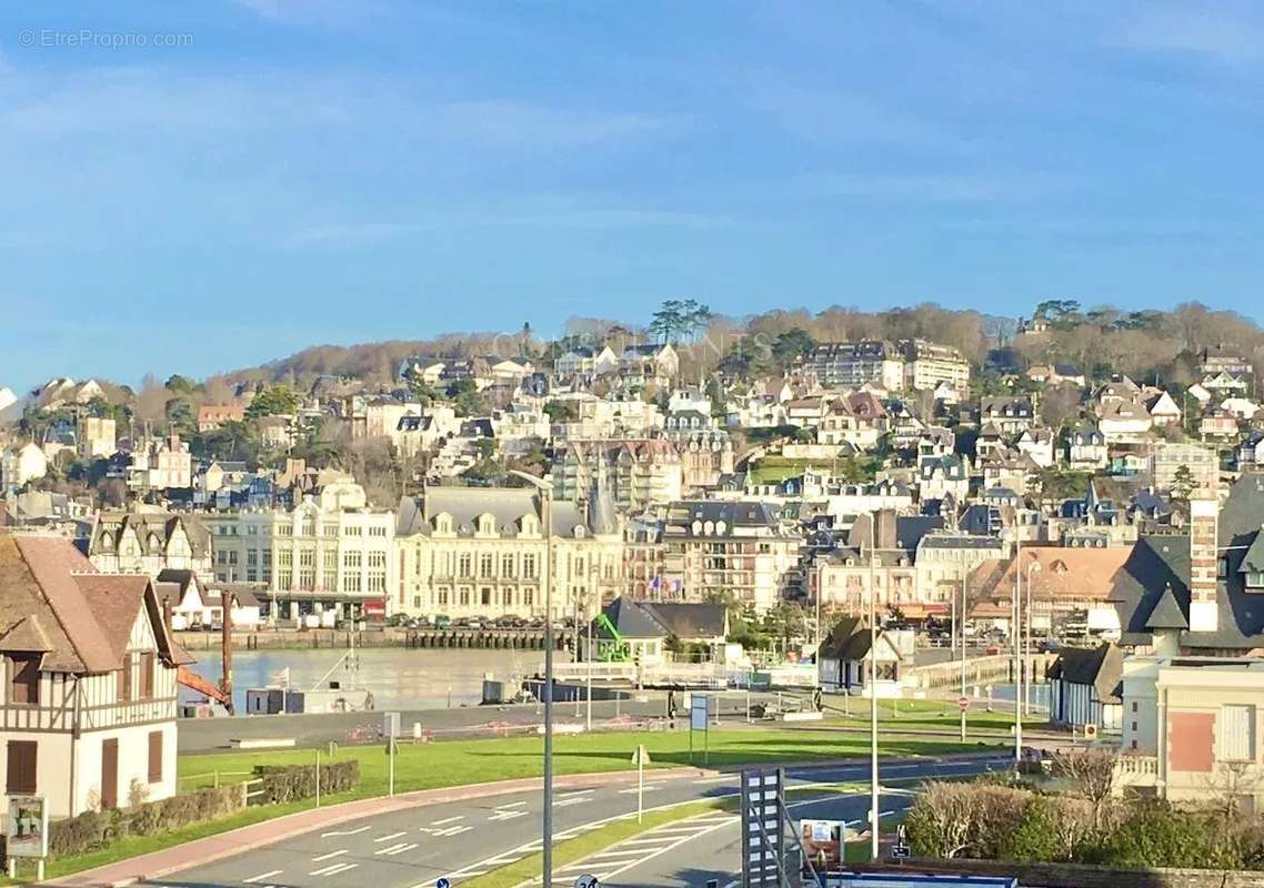 Appartement à DEAUVILLE