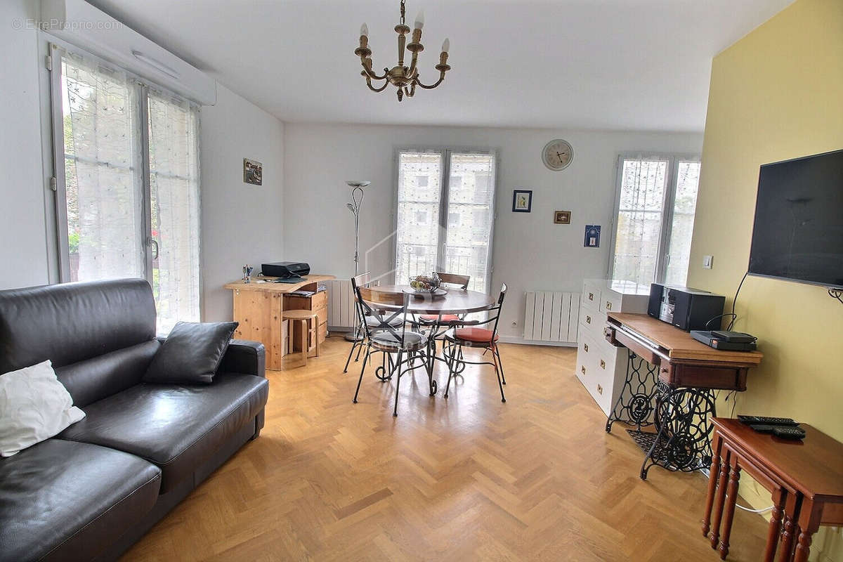 Appartement à LE PLESSIS-ROBINSON