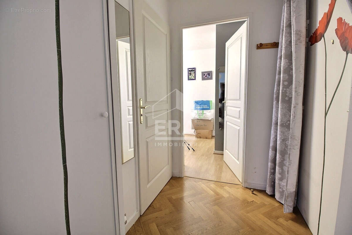 Appartement à LE PLESSIS-ROBINSON