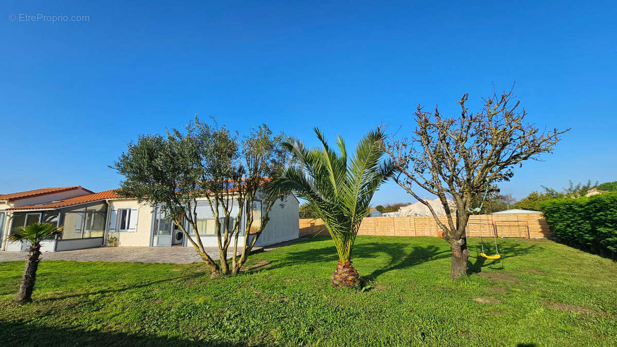 Maison à PORT-DES-BARQUES