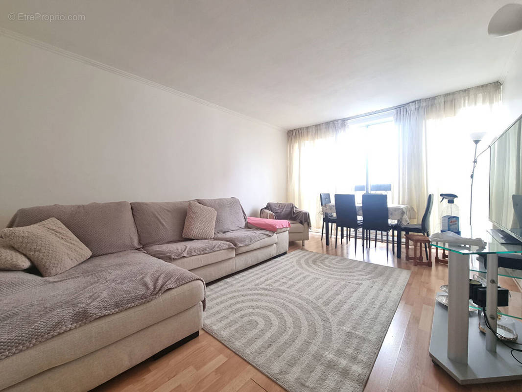 Appartement à FONTENAY-SOUS-BOIS