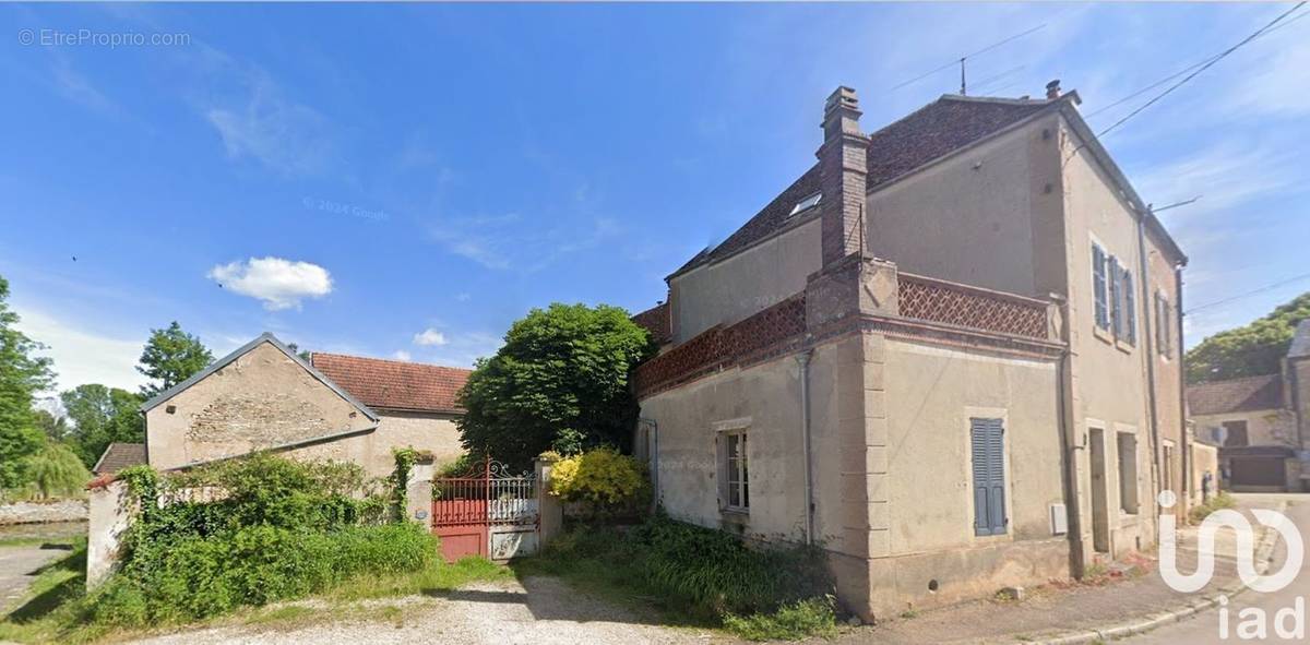 Photo 1 - Maison à NOYERS