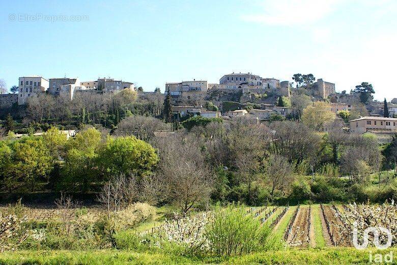 Photo 1 - Commerce à MENERBES