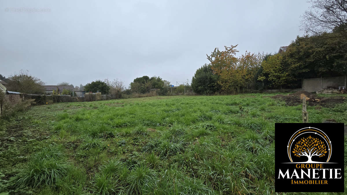 Terrain à LECLUSE