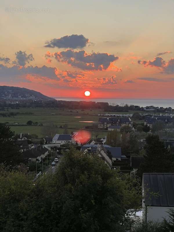 Appartement à BLONVILLE-SUR-MER