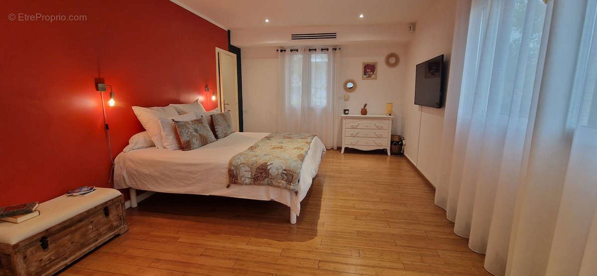 Appartement à MARSEILLE-11E