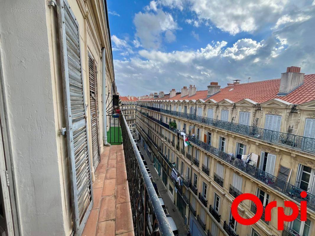 Appartement à MARSEILLE-2E