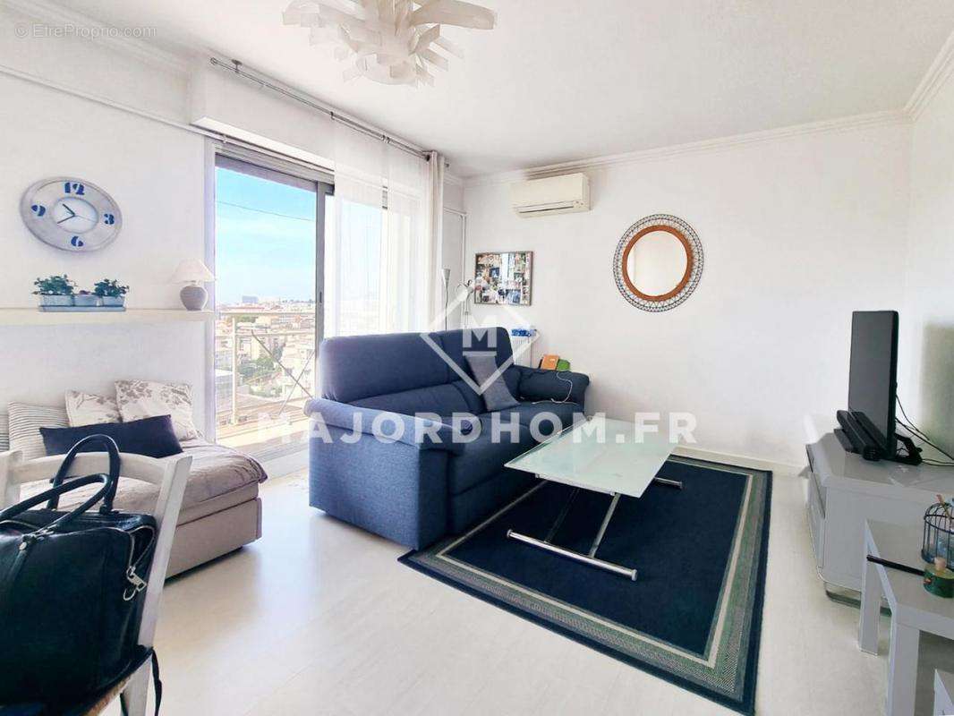 Appartement à MARSEILLE-5E