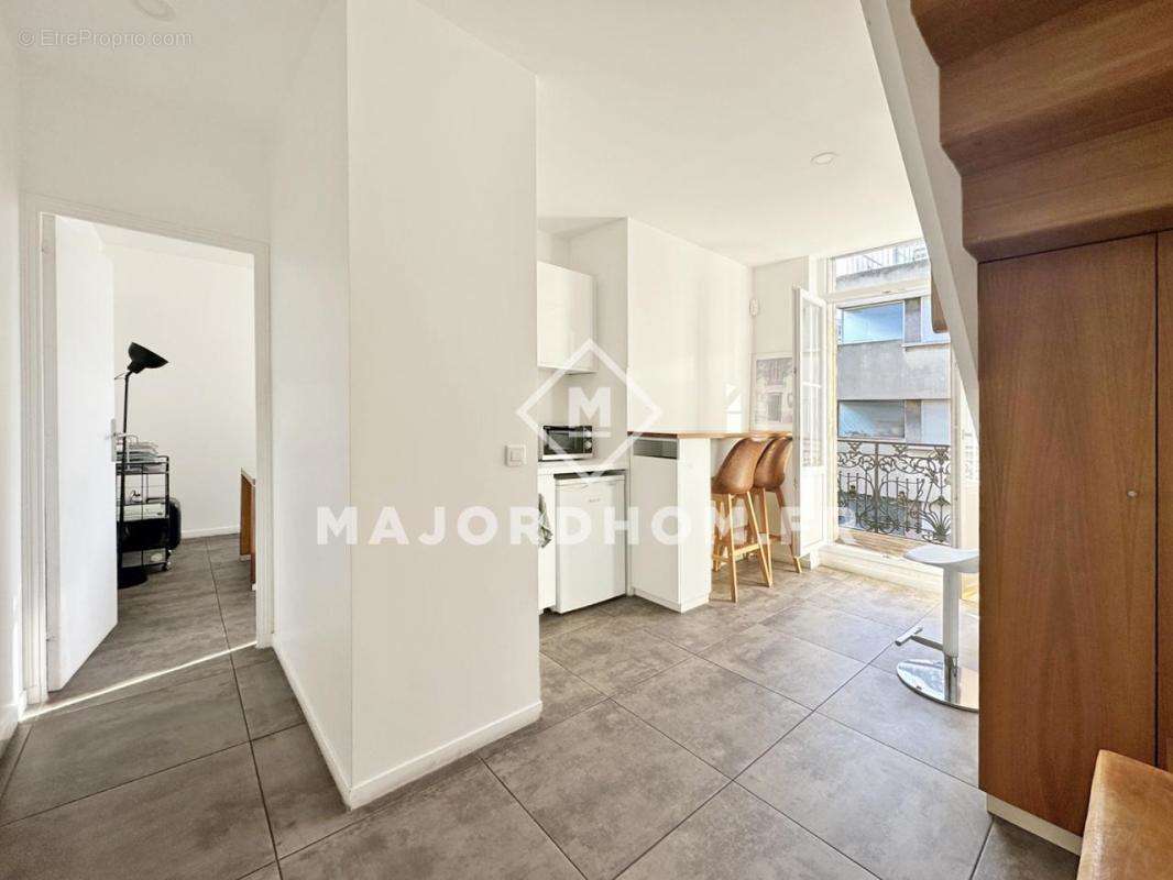 Appartement à MARSEILLE-6E