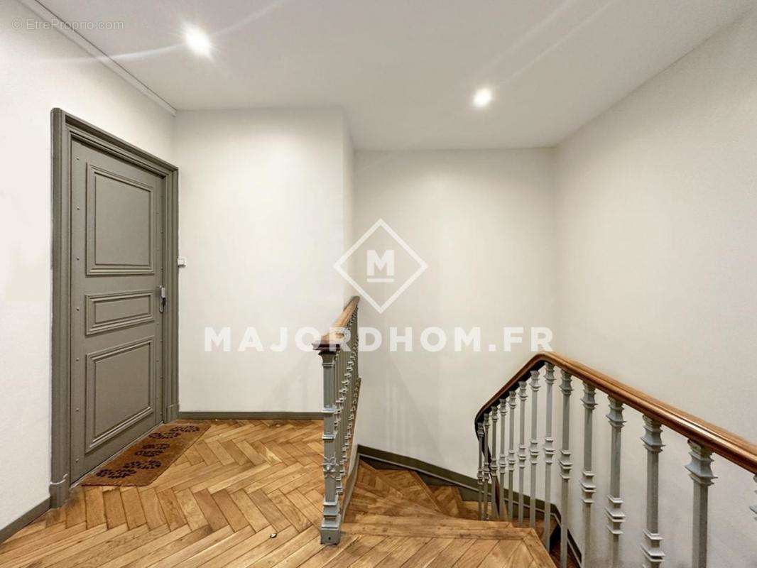 Appartement à MARSEILLE-6E