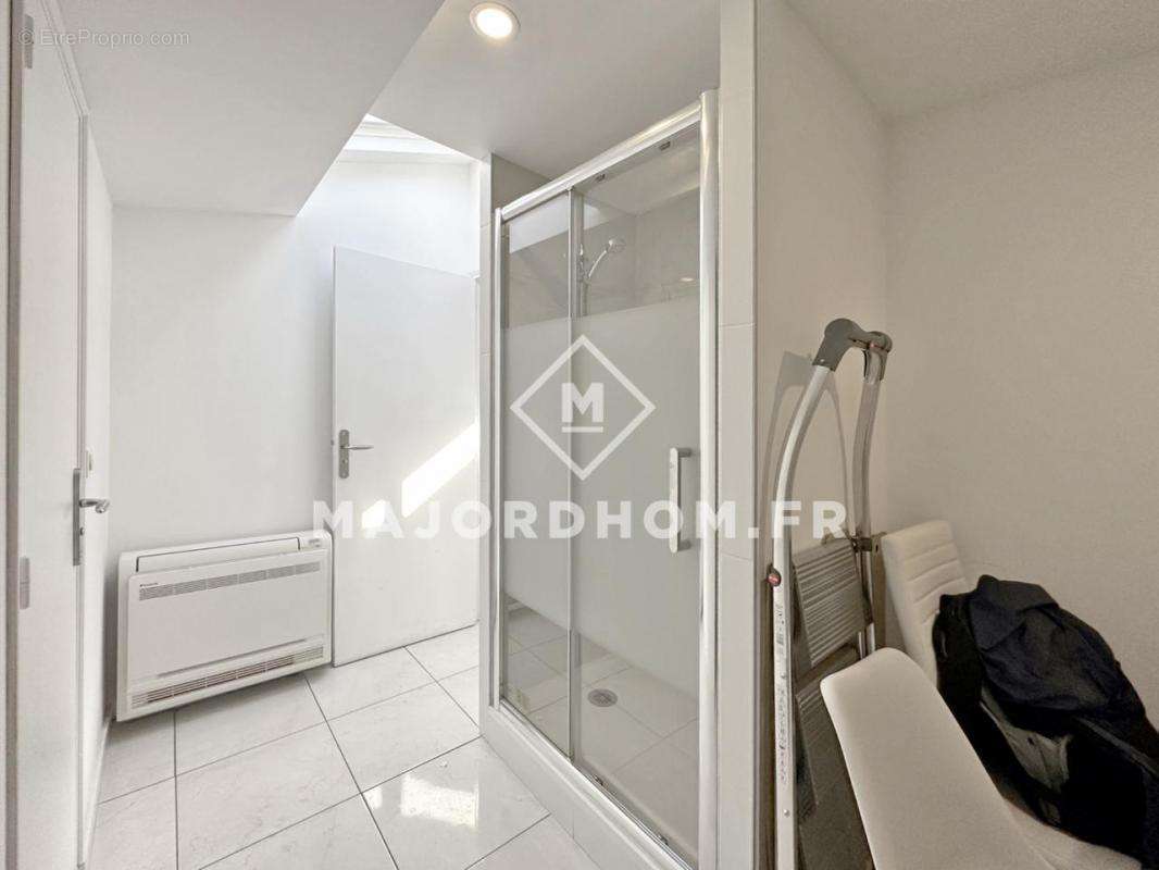 Appartement à MARSEILLE-6E