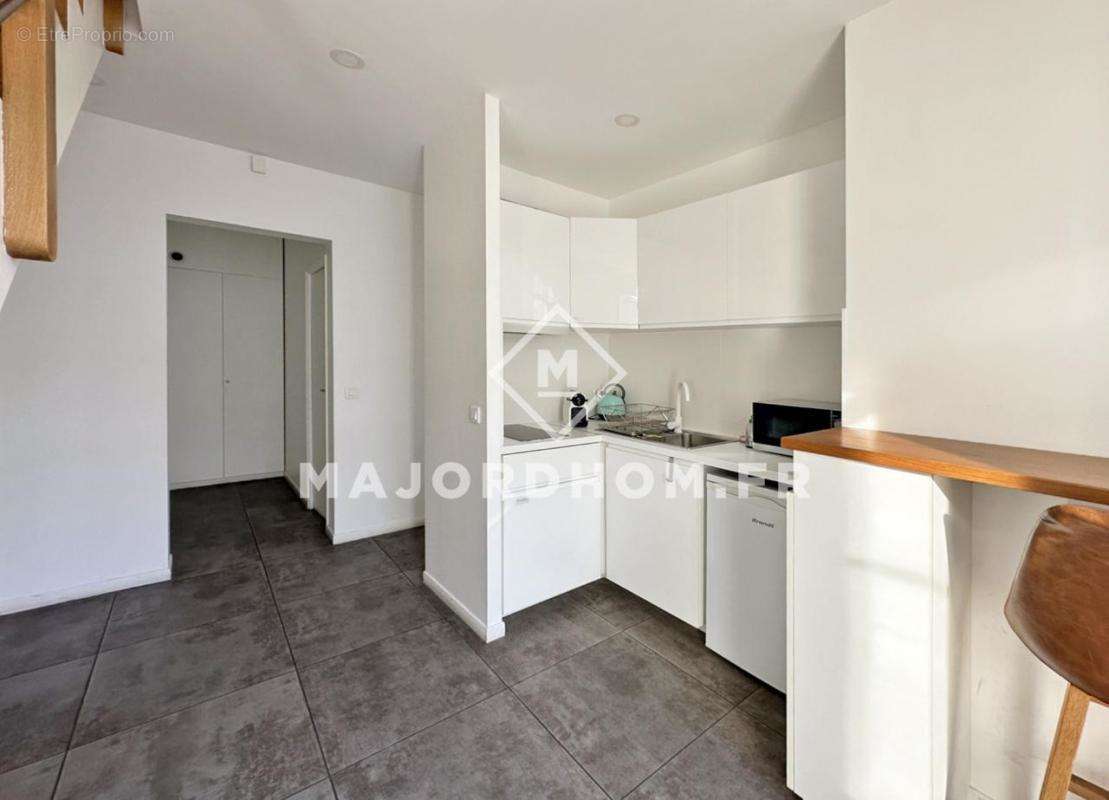 Appartement à MARSEILLE-6E