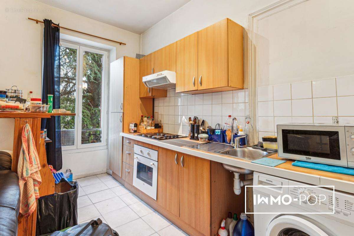 Appartement à CAMBES