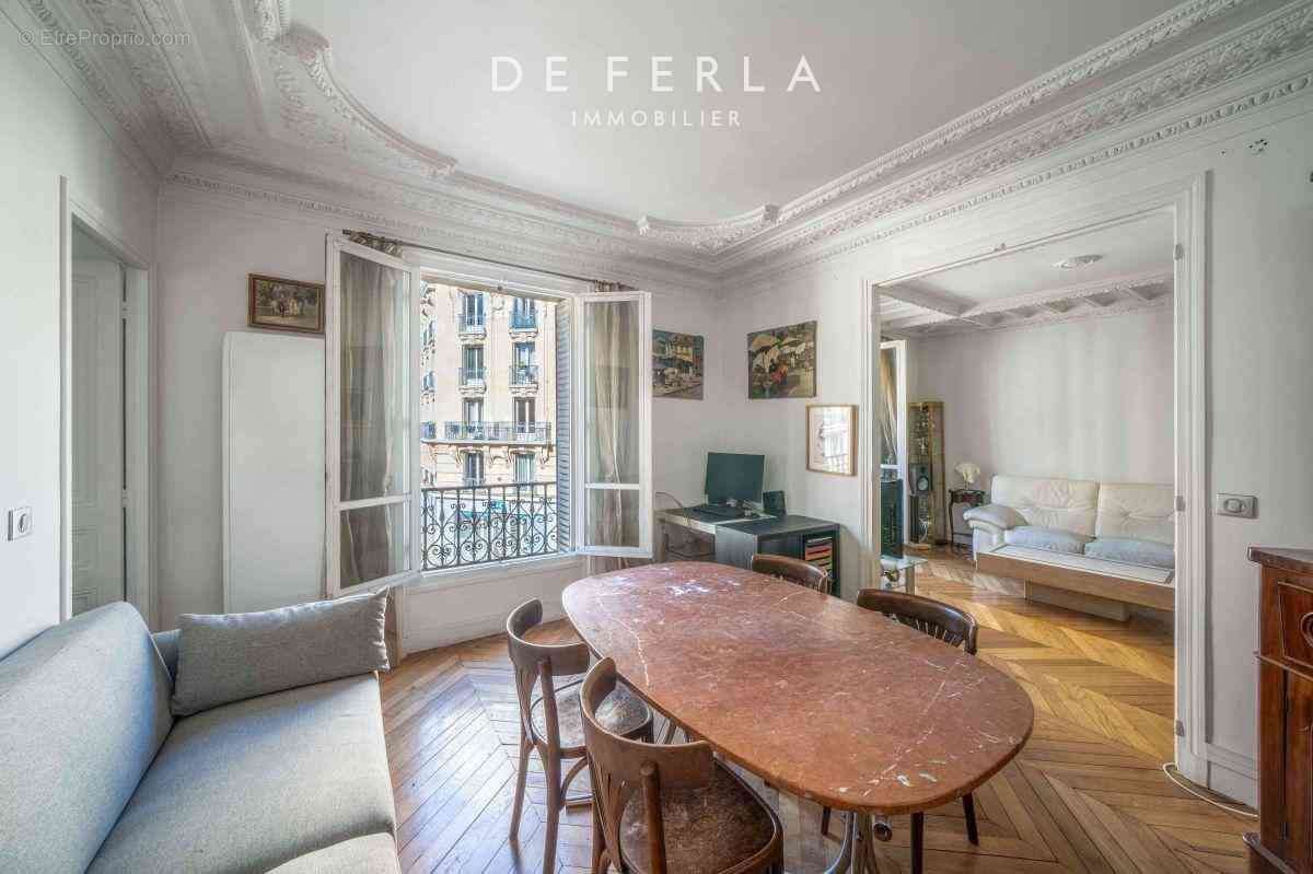 Appartement à PARIS-15E