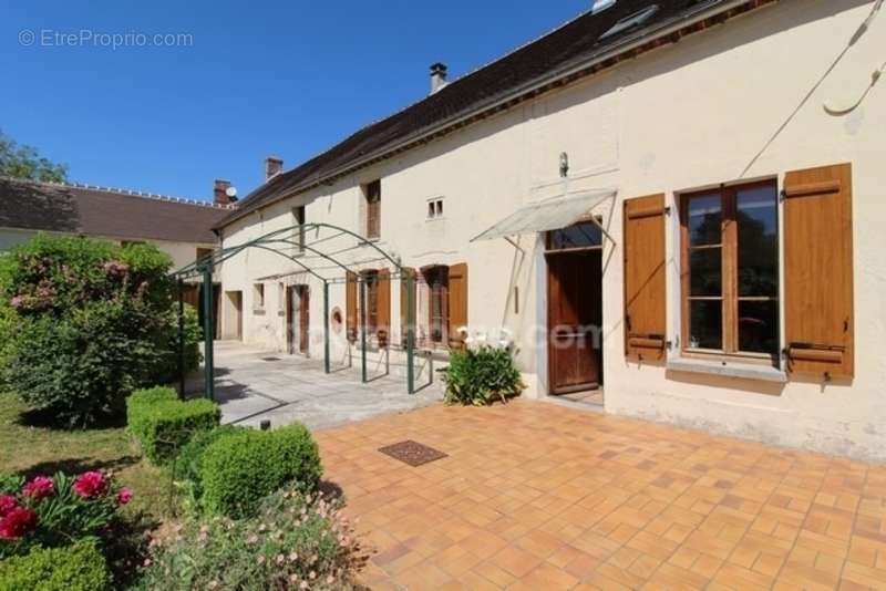 Maison à LONGUEVILLE